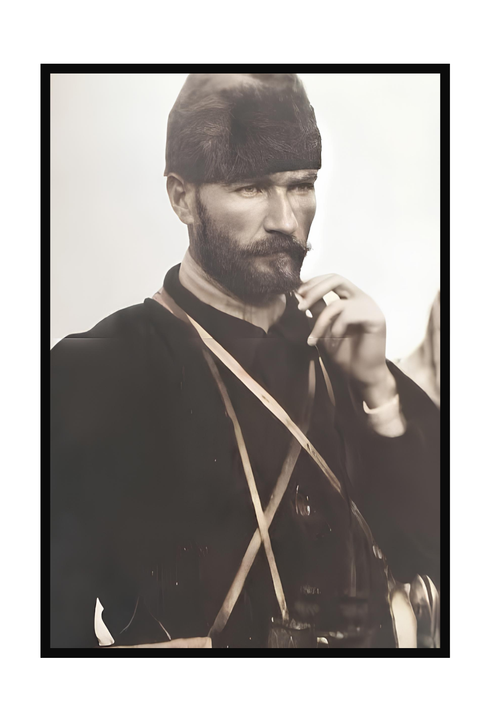 Genç Atatürk Kanvas Tablosu – Tarihi Portre